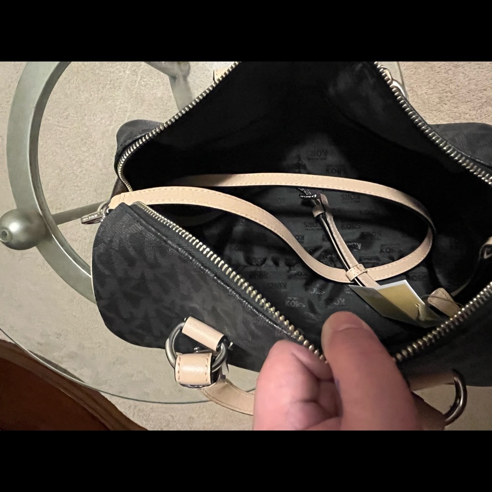 Mk Grayson - Picture 2 of 2
